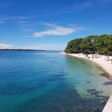 Bright With Pool View Valbandon