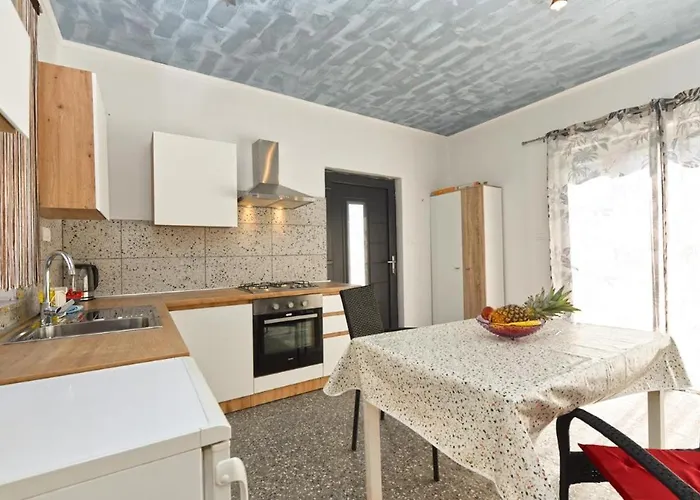 Bright With Pool View Διαμέρισμα Valbandon